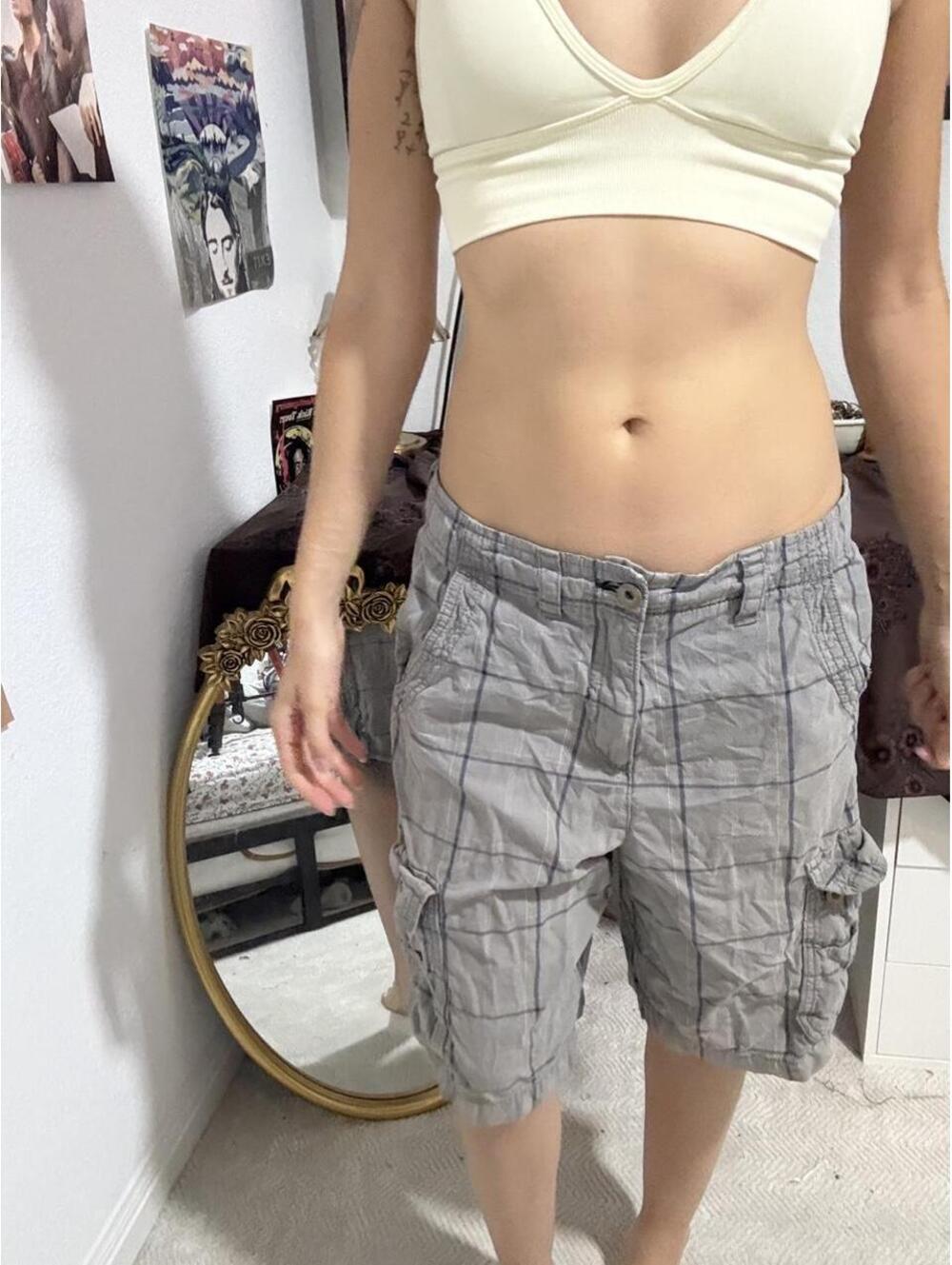 OPI Women's Grey and White Shorts